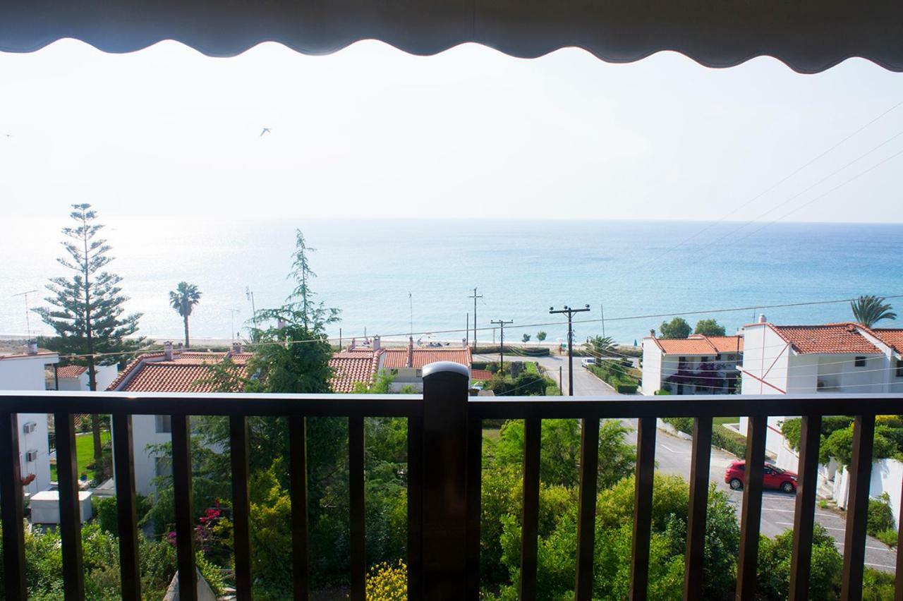Possidi Aigaiopelagitika 2-Floor Beach House Kalandra Luaran gambar